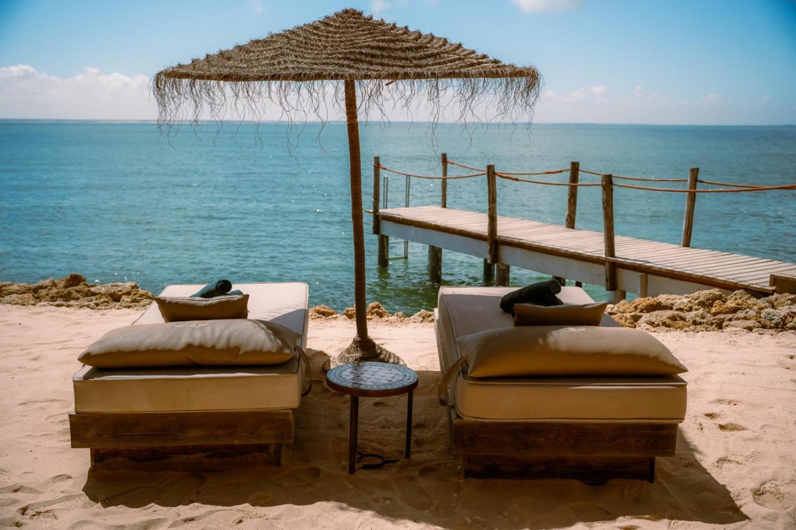 Hotel Oasis Дахла Экстерьер фото